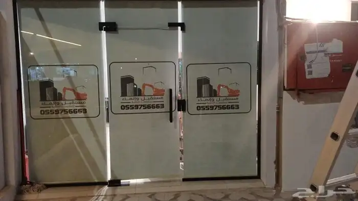 يوجد لدينا ستائر الرول طباعه وغير طباعه للمحلات والمعارض 6