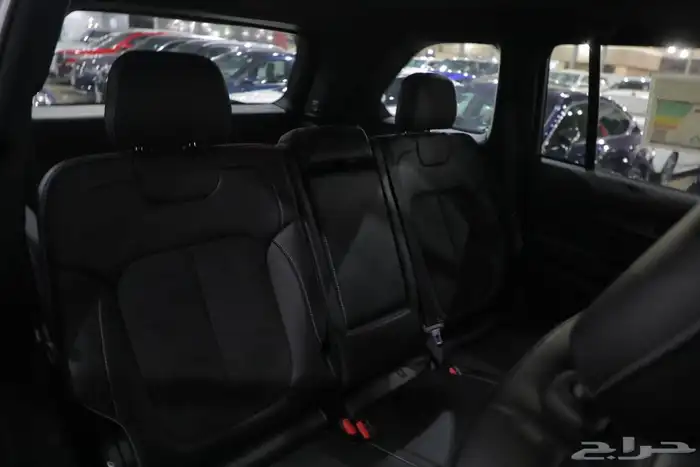 جيب جراند شروكي التيتود بلاك اديشن 2023 اصفار 16