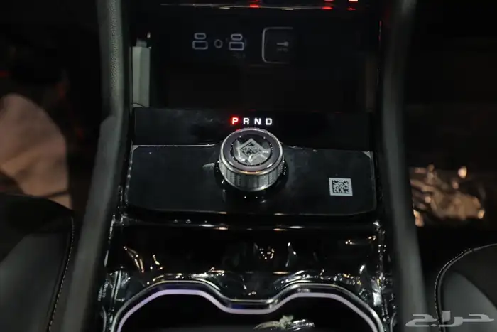 جيب جراند شروكي التيتود بلاك اديشن 2023 اصفار 11