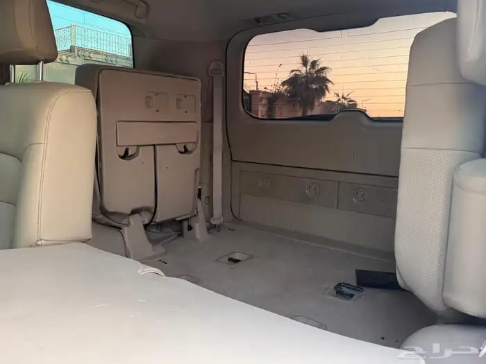 لاند كروزر 2015 GXR.8 بريمي 18