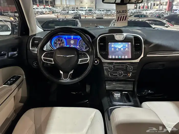 كرايسلر 2022 C300 ليمتد شبه جديد 7