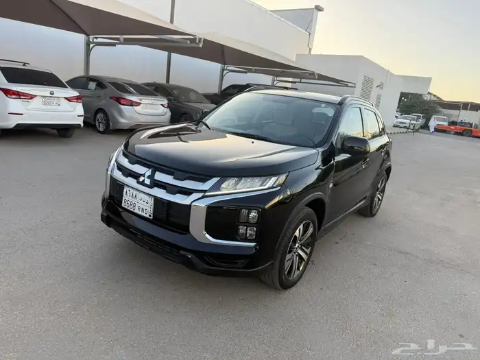 ميتسوبيشي ASX 2023 3