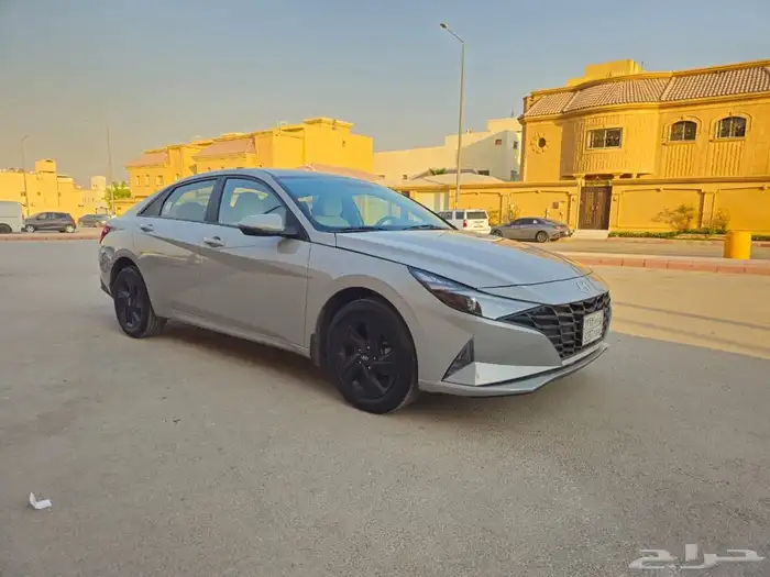 هونداي النترا موديل 2023 نص فل عداد 100 2