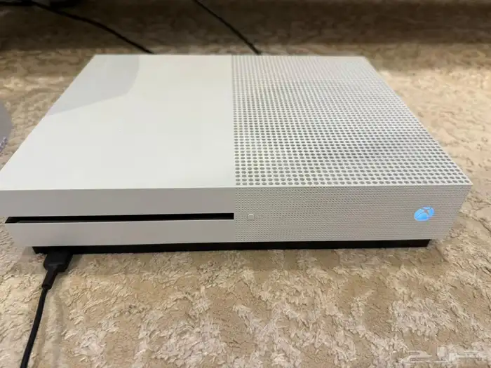 اكس بوكس ون اس نظيف استعمال قليل Xbox One S 4