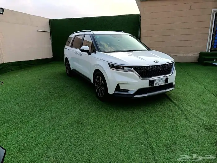 كيا كرنفال 1