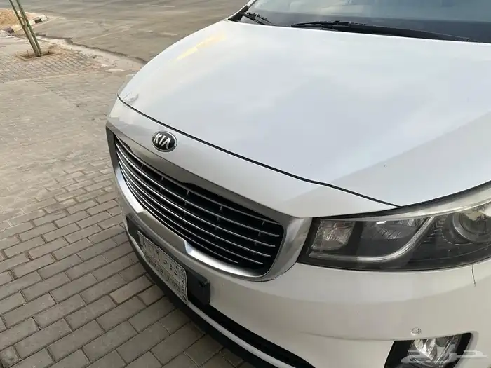 كيا كرنفال مديل 2018 ماشيه 360 الف ديزل 1