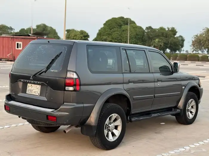 ميتسوبيشي ناتيفا 2011 5