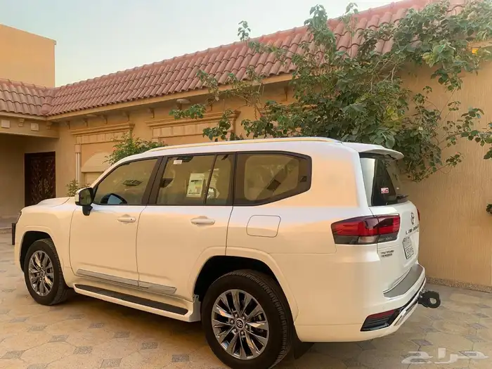 لاندكروزر جي أكس آر 2023 2