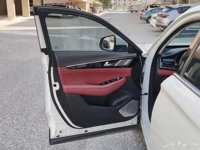 للبيع سياره شانجان 2022 CS85 10