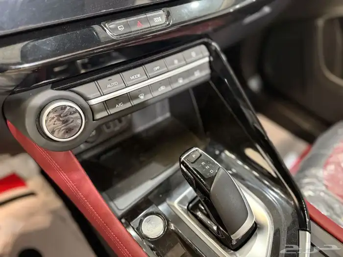 دونج فينج AX7 0