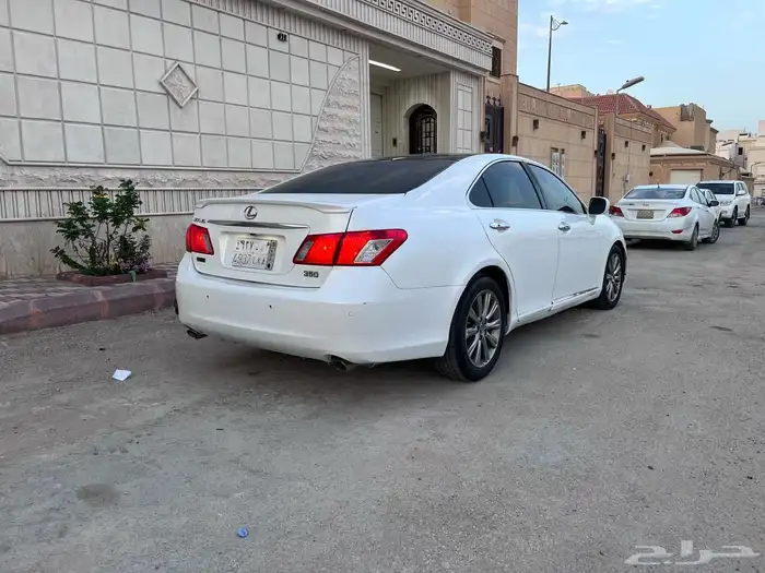 لكزس ES2009 4