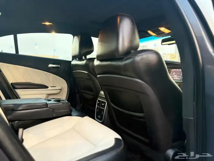 دودج شارجر 2018 فل كامل 6 سلندر في قمه النظافه 39