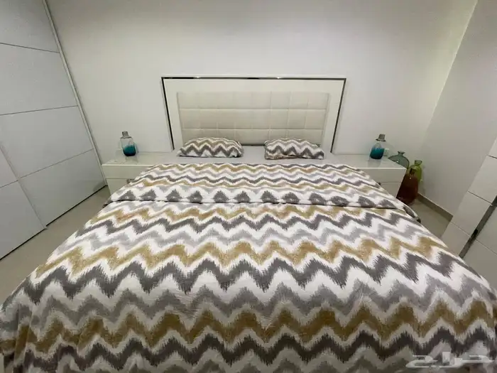 غرفة من شركة المطلق المحدوده 1