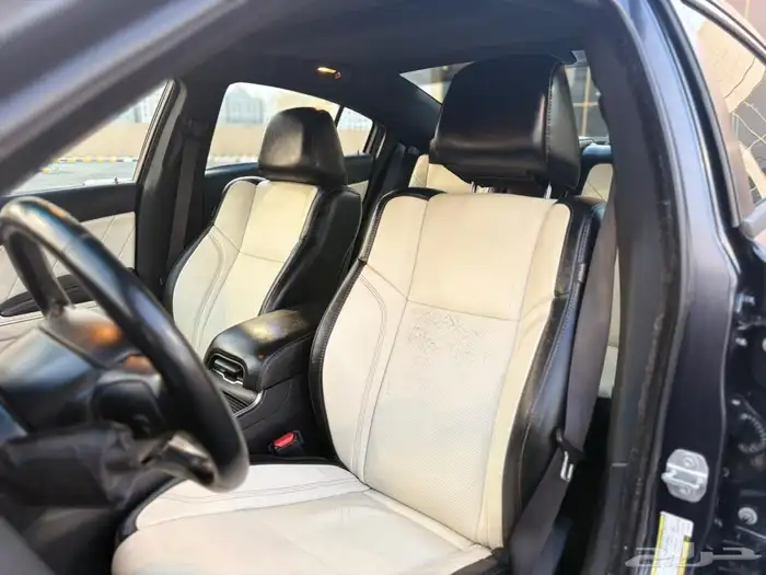 دودج شارجر 2018 فل كامل 6 سلندر في قمه النظافه 25