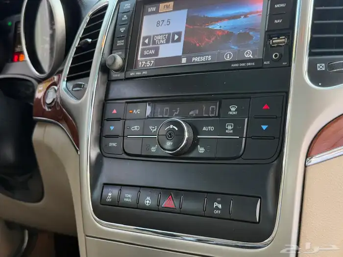 جراند شيروكي ليمتد 2013 (( بحالة ممتازة )) 52