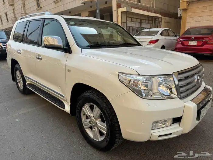 لاندكروزر 2009 VXR فل كامل سعودي 9