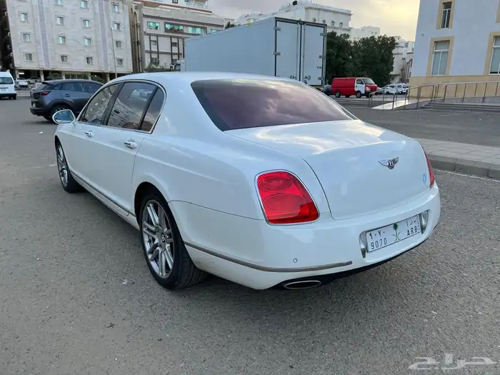 بنتلي فلاينج سبير 2013 وكاله ممشى قليل الحد 9