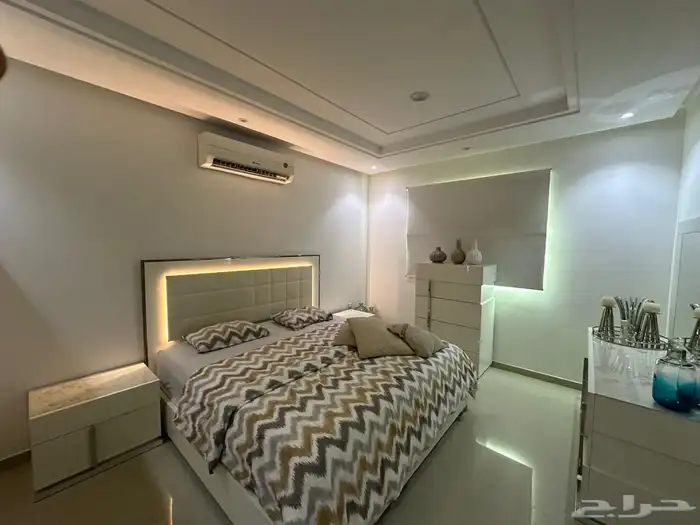 غرفة من شركة المطلق المحدوده 0