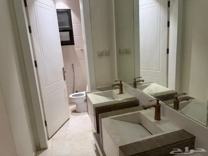 فيلا بكامل أثاثها للإيجار بحي الرمال البابطين 9