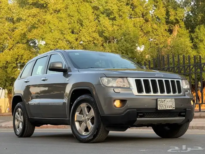 جراند شيروكي ليمتد 2013 (( بحالة ممتازة )) 18