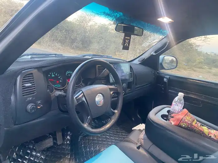 شفروليه سلفرادو ممشى قليل موديل 2010 قمة في النظافة. 5