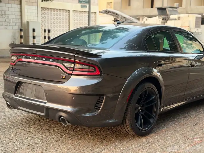 دوج شارجر 2023 اسكات باك 8 سلندر جديد بطاقه جمركيه 4