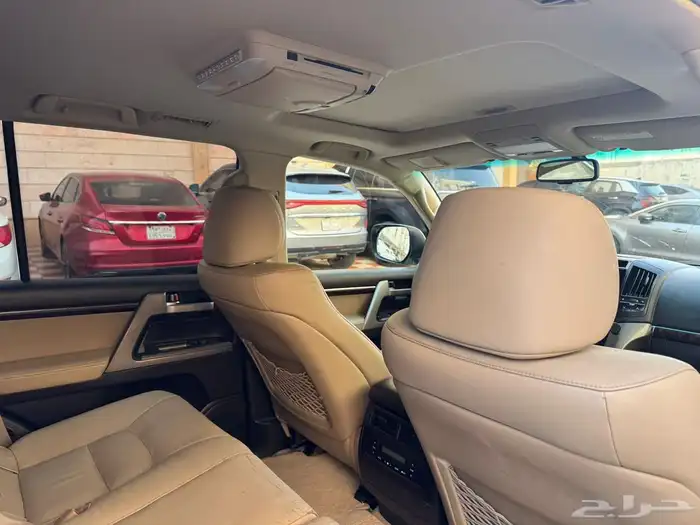 لاندكروزر 2009 VXR فل كامل سعودي 15