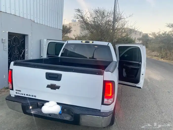 شفروليه سلفرادو ممشى قليل موديل 2010 قمة في النظافة. 10