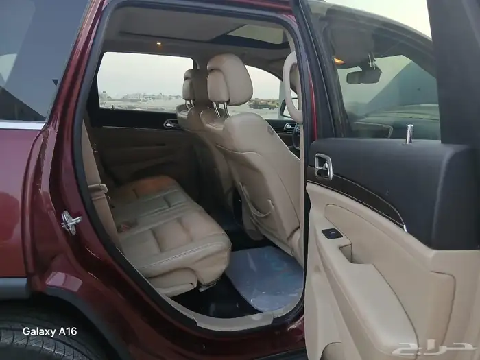 جيب شروكي لمتد 2017 17