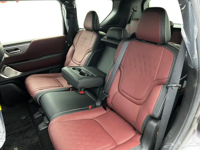 انفنيتي QX80 أوتوجراف Autograph موديل 2025 ( وارد الكويت ) 38