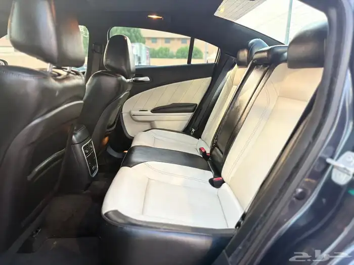 دودج شارجر 2018 فل كامل 6 سلندر في قمه النظافه 30