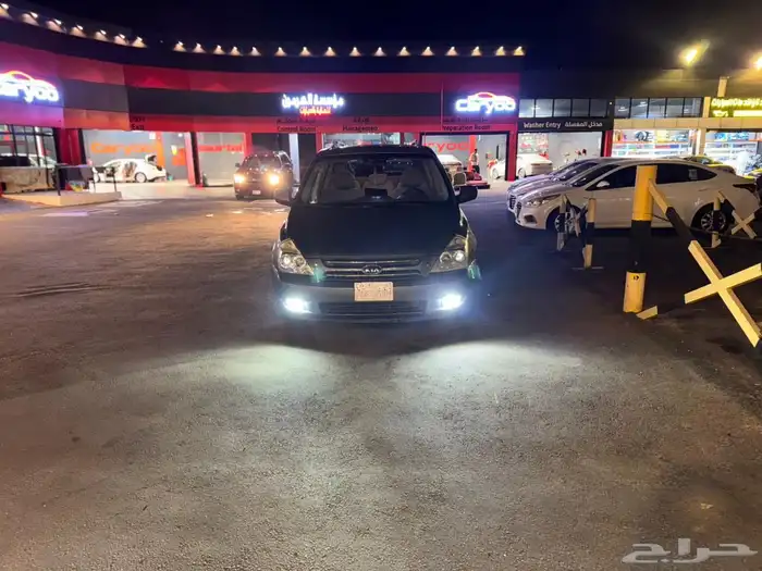 كيا كارنفال 2009 نظيفه 7