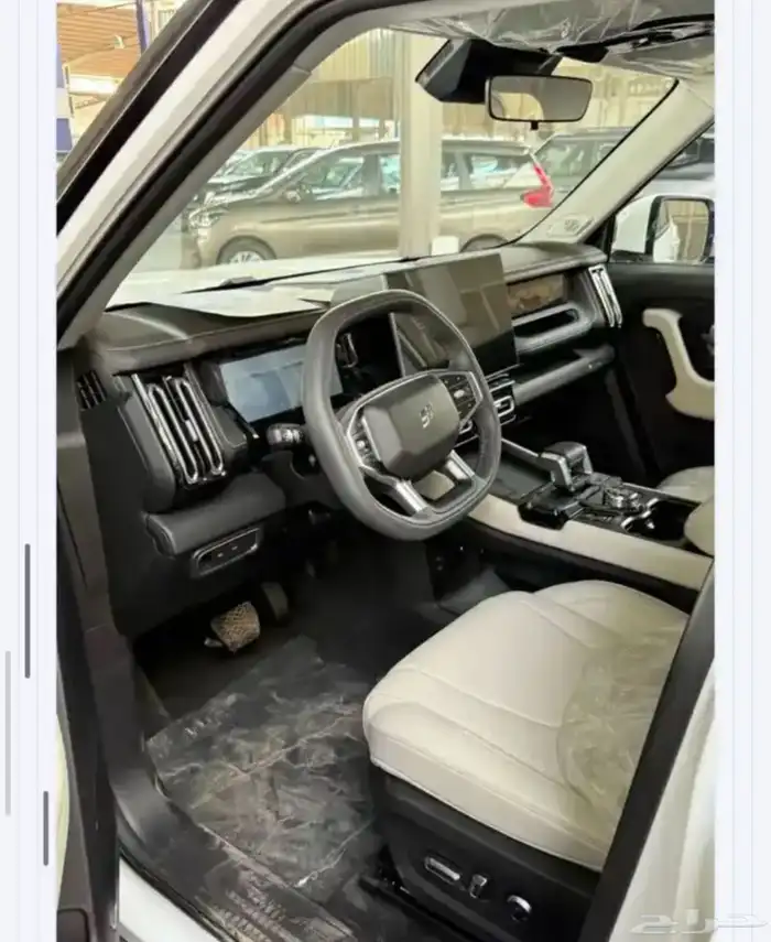 جيتور T1 لاكجري 2025 3