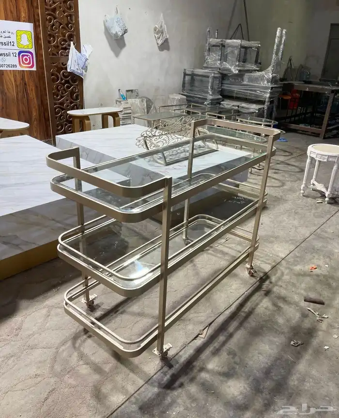 طاولات تفصيل حسب طلب 83