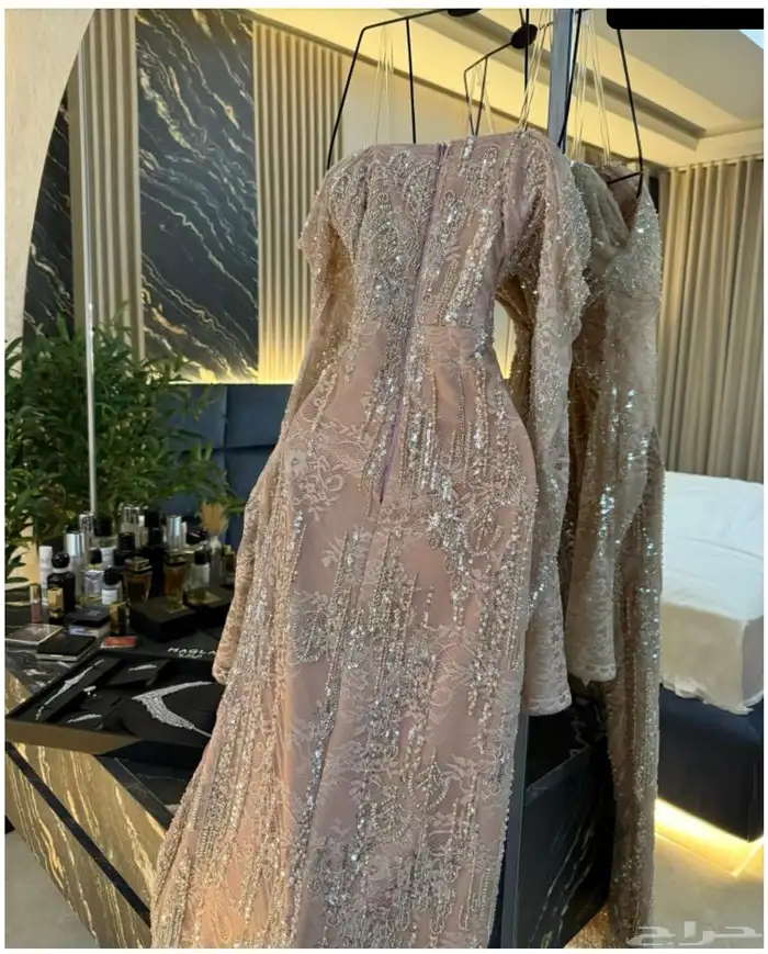 فستان للبيع مقاس لارج 1
