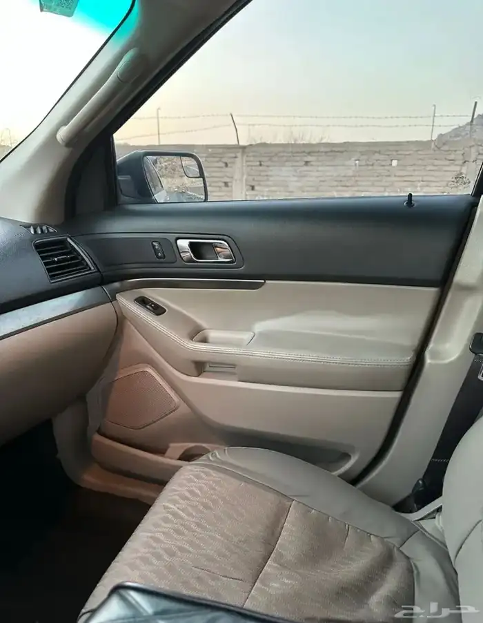 فورد اكسلبور للبيع 10