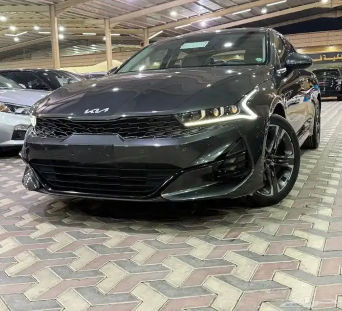كيا K5 موديل 2023 نص فل عداد 31 الف فقط ع الشرط 1
