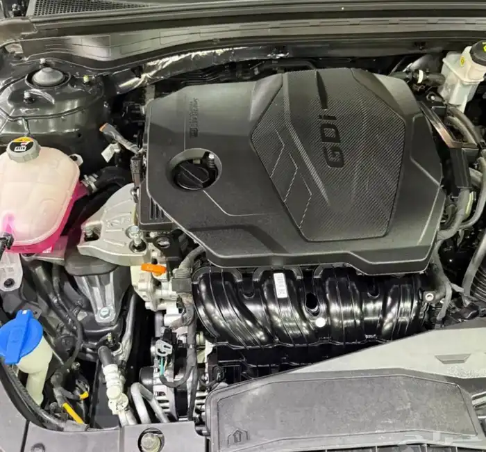 كيا K5 موديل 2023 نص فل عداد 31 الف فقط ع الشرط 15