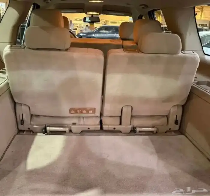 جي ام سي يوكن طويل 2011 على الشرط 9