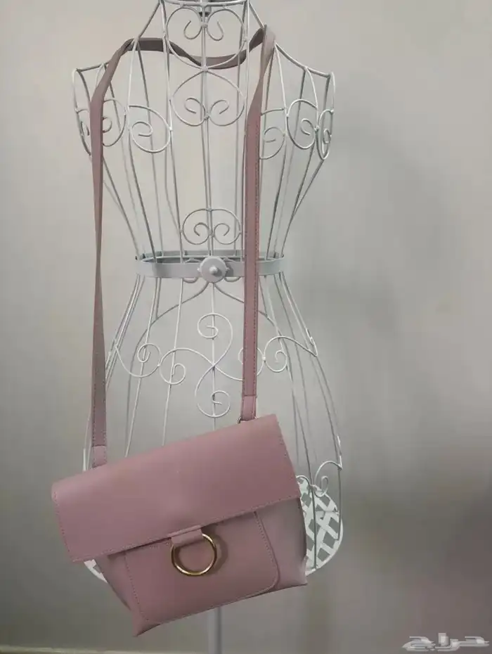 اربع شنط صغيره ب 50 3