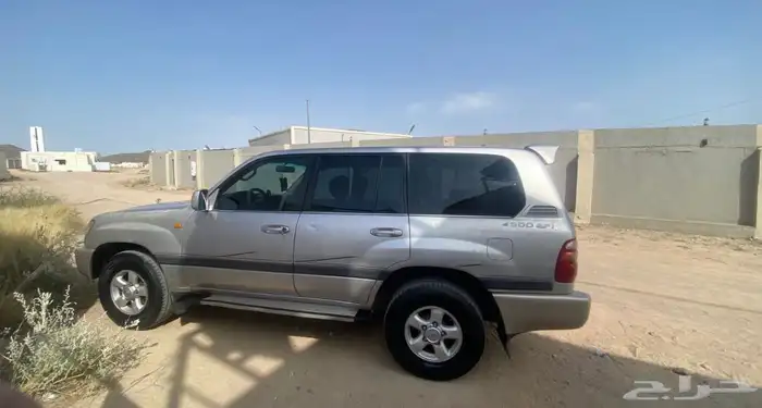 جيب صالون مديل 2000 للبيع مدبنه جده 0