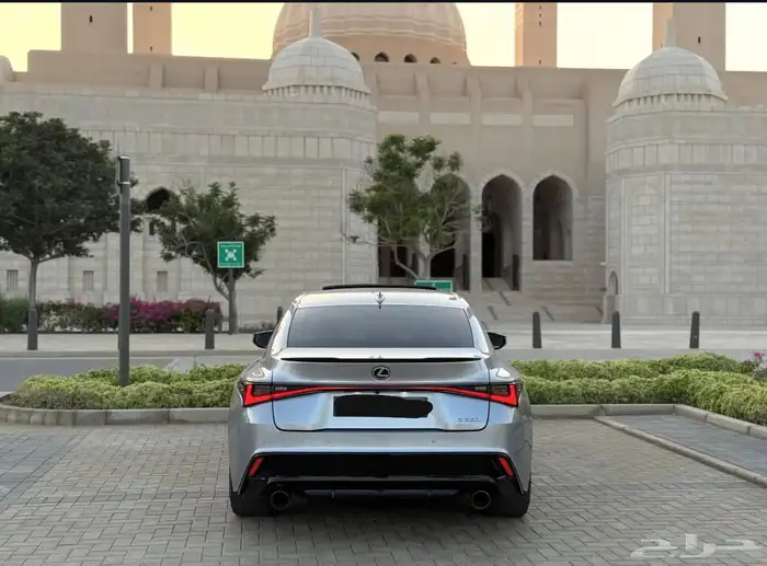 لكزس 2023 is300 عليها كت ال Isf350 3