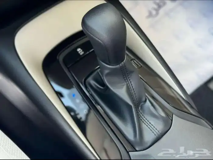 تويوتا كورولا ماكينة 2.0 طيس ستاندر 2025 (عازل حراري مجاني) 12