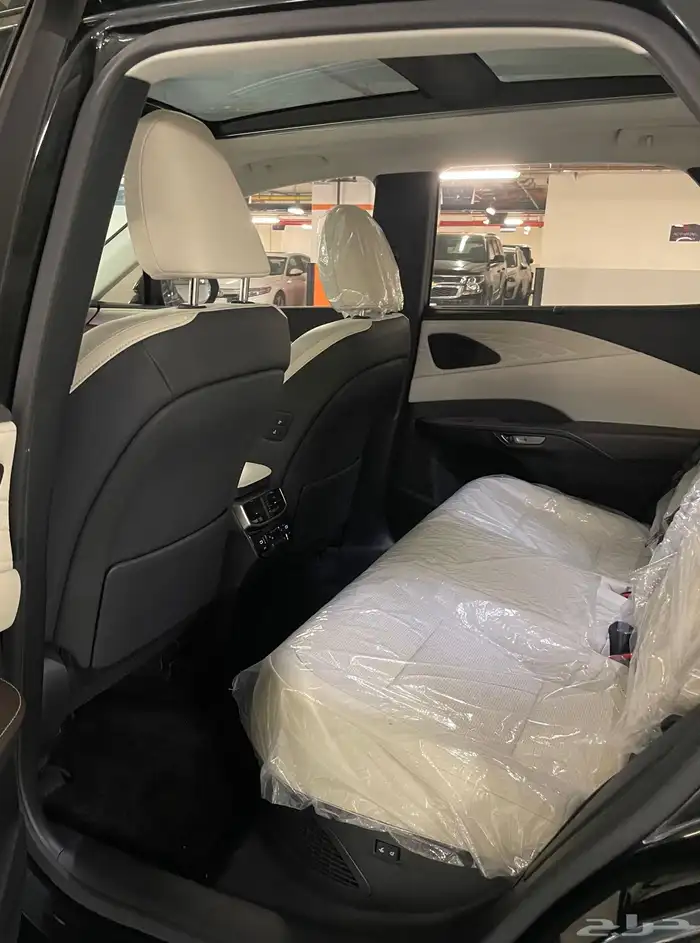 لكزس RX 350h موديل 2024 14