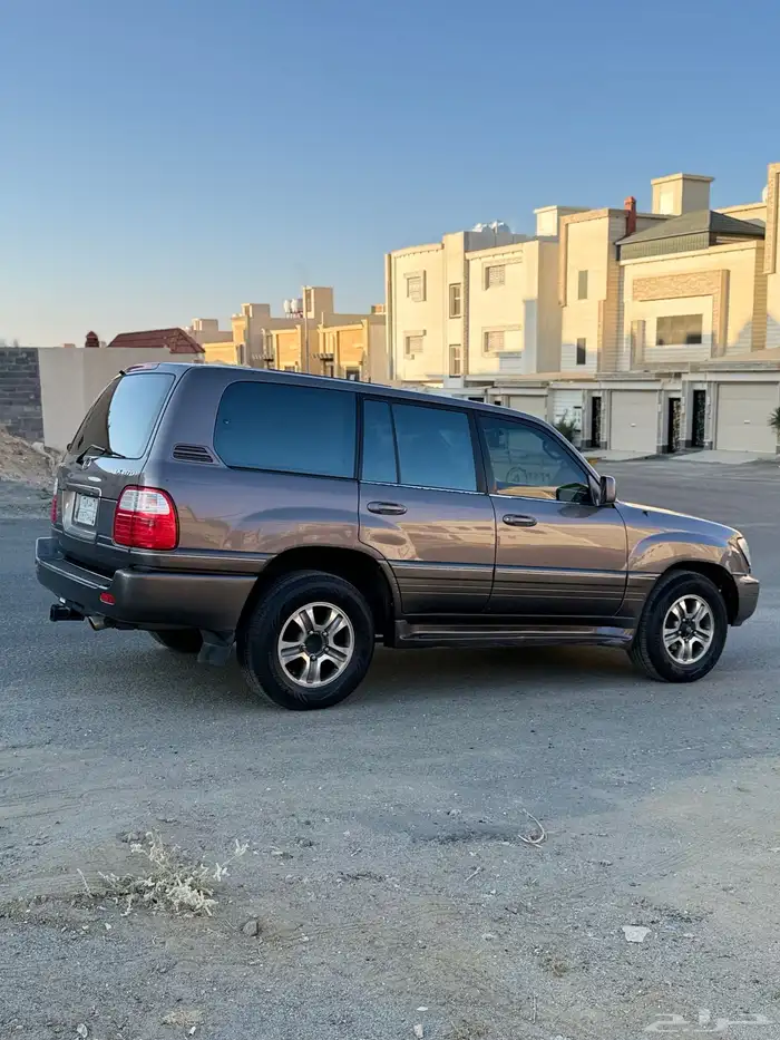 لكزس موديل LX 470 2000 نظيف جدا 3