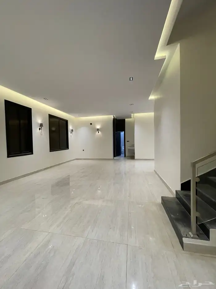 للبيع فيلا درج داخلي وشقتين مساحة 312م واحة الرحال 8