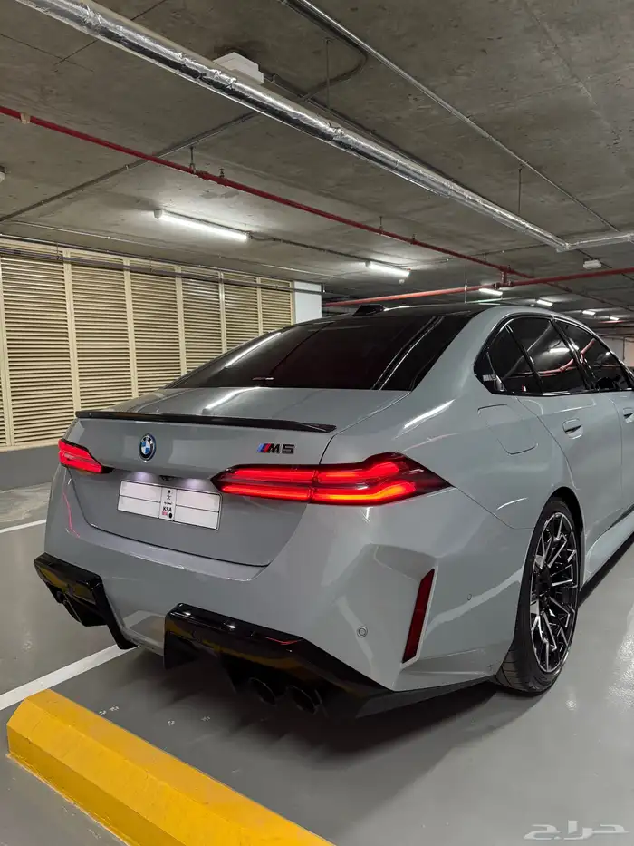 BMW M5 2025 4