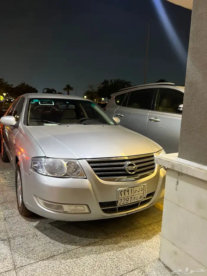 للبيع نيسان صني 2011 2