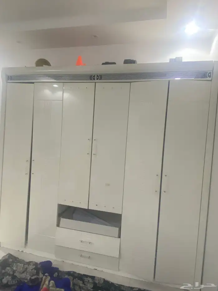 دولاب ملابس للبيع بحال الجديد 1