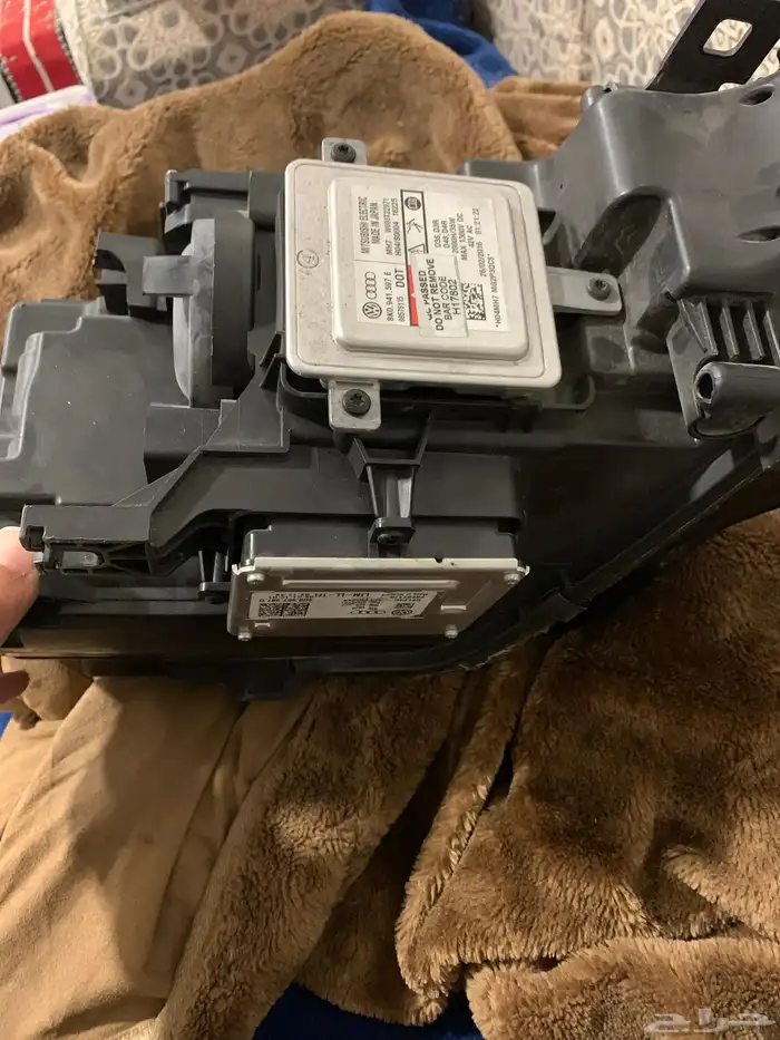 شمعات اودي يمين ويسار 2012   2017 2